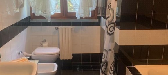 Casa de 7 divisões em Livorno, Italy N.º 91010 13