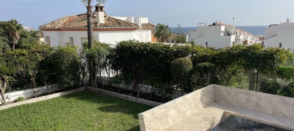 6 غرف نوم فيلا في Estepona, Spain رقم 49101 63