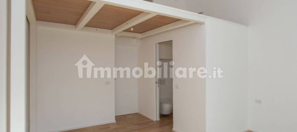 1 bedroom Apartment in Milan, Italy No. 249990 10