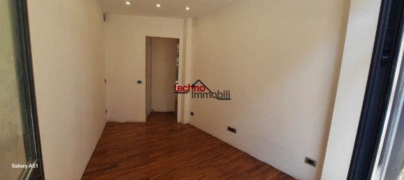 عقار تجاري في Tivoli, Italy 15متر مربع رقم 151810 4