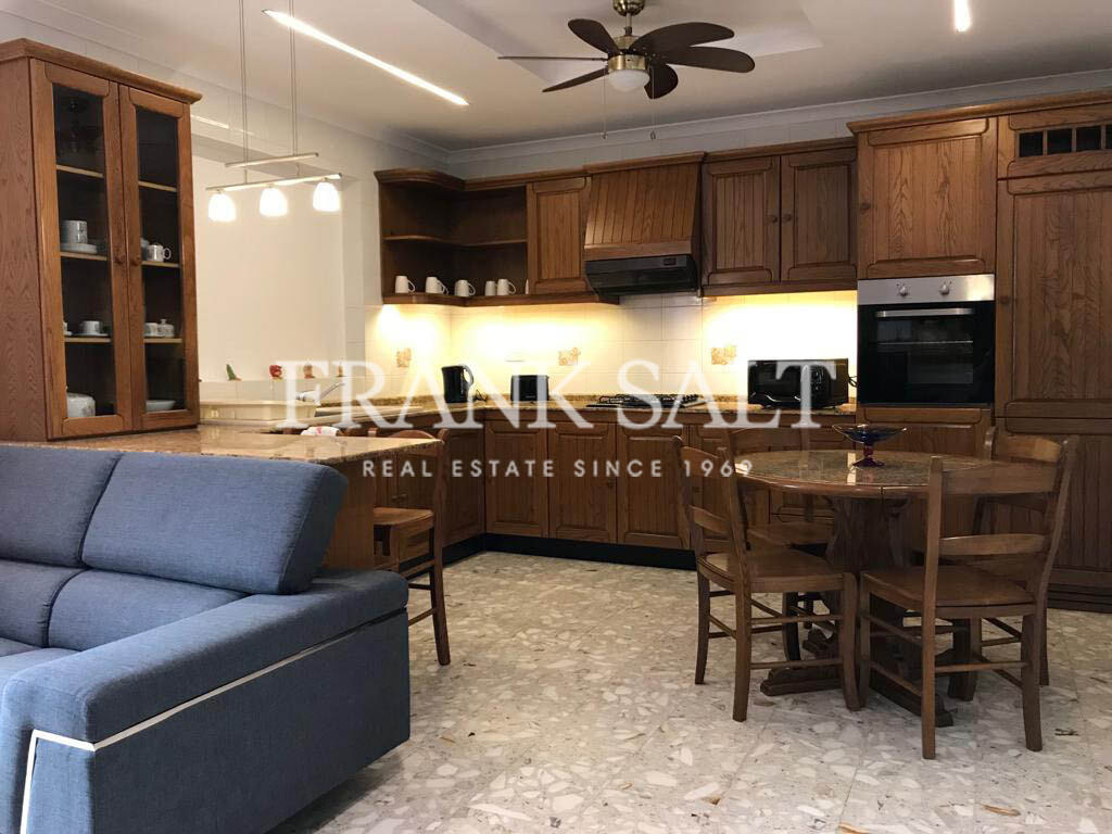 4 bedrooms House in Swieqi, Malta No. 4313