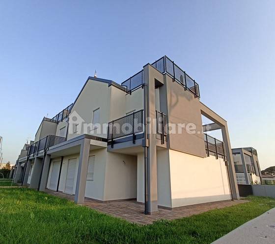 3 bedrooms Villa in Venice, Italy No. 73323