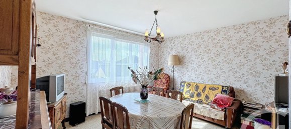 4 bedrooms House in Salbris, France No. 77516 3