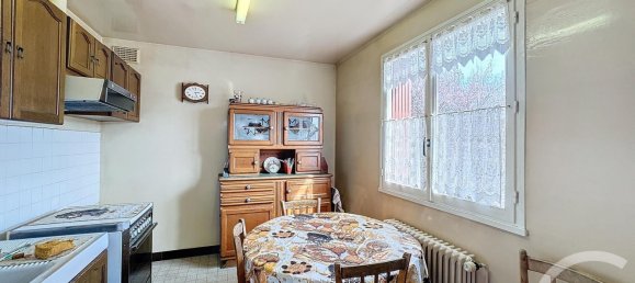 4 bedrooms House in Salbris, France No. 77516 10