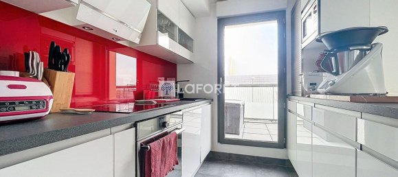 2 bedrooms Apartment in Saint-Cyr-l'Ecole, France No. 144466 3