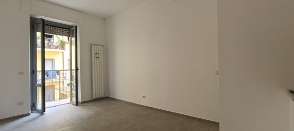 Apartamento T3 em Milan, Italy N.º 336889 10