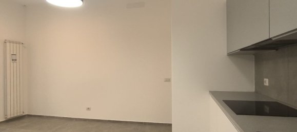 Apartamento T3 em Milan, Italy N.º 336889 9