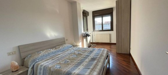 4 rooms Apartment in Perugia, Italy No. 141884 6