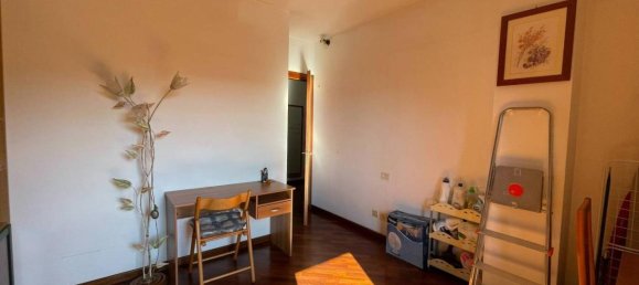 4 rooms Apartment in Perugia, Italy No. 141884 12