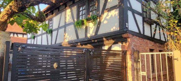 2 bedrooms House in Offenbach, Germany No. 291107 2