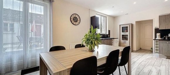 4 bedrooms House in Somme, France No. 305339 5