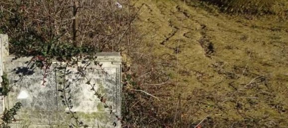 1250m² Land in L'Isle-Jourdain, France No. 113089 12