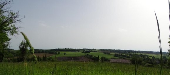 1250m² Land in L'Isle-Jourdain, France No. 113089 5