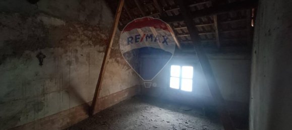 Casa de 8 divisões em Varedo, Italy N.º 121075 9