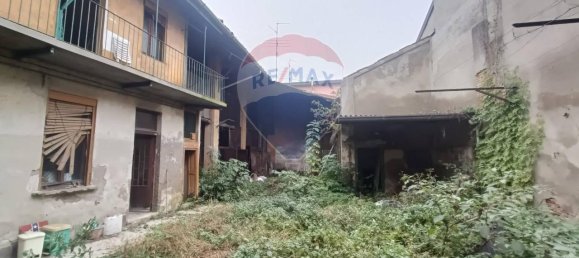 Casa de 8 divisões em Varedo, Italy N.º 121075 17