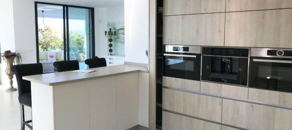 4 Schlafzimmer Villa in Marbella, Spain, Nr. 75514 13