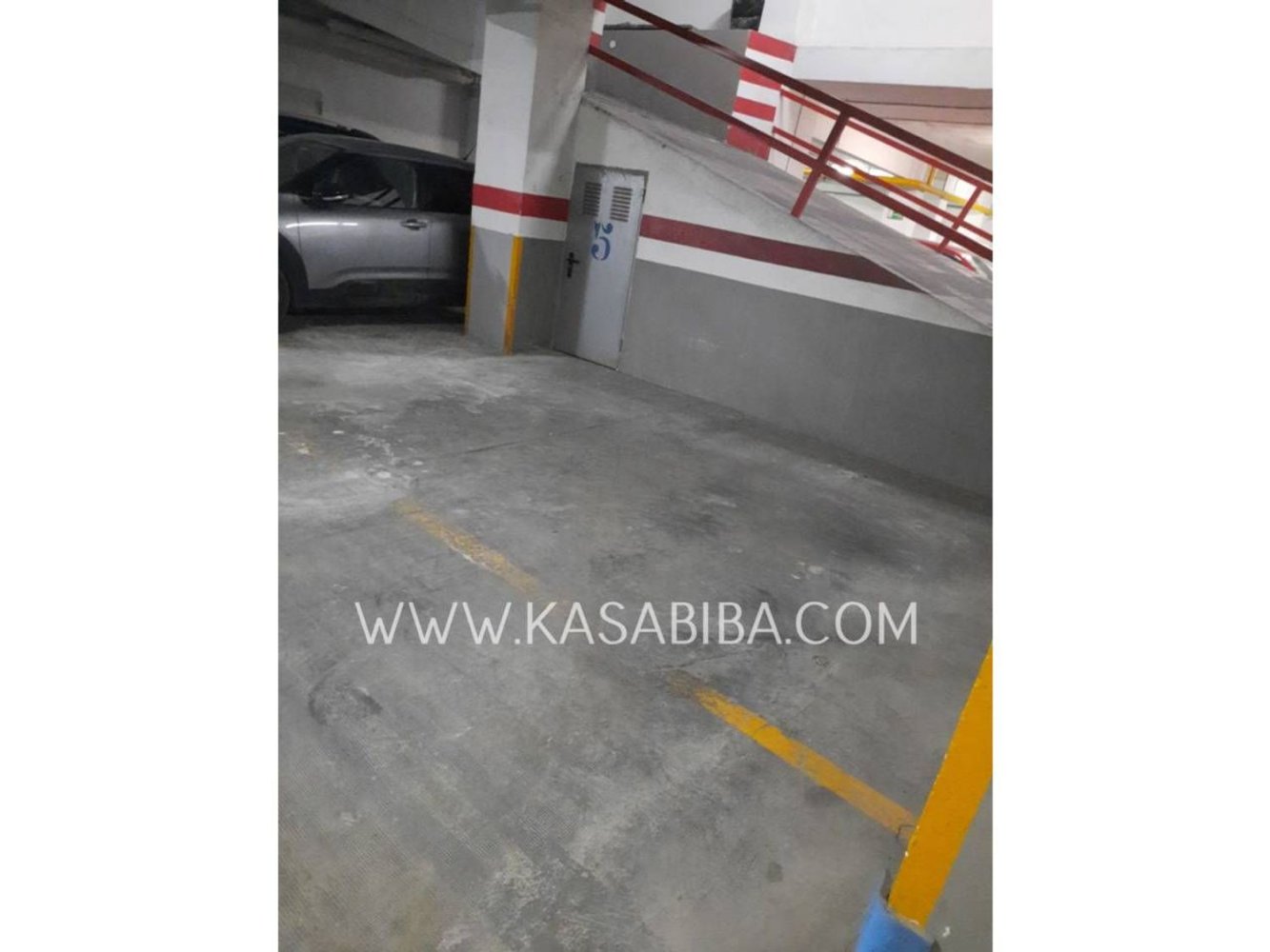 20m² Garage in Valencia, Spain No. 76120