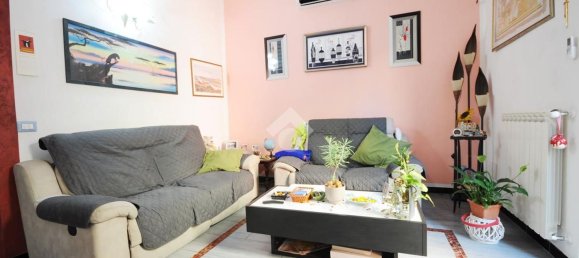 6 rooms House in Prato, Italy No. 308876 4