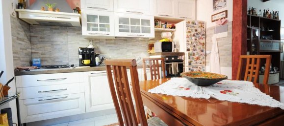 6 rooms House in Prato, Italy No. 308876 8