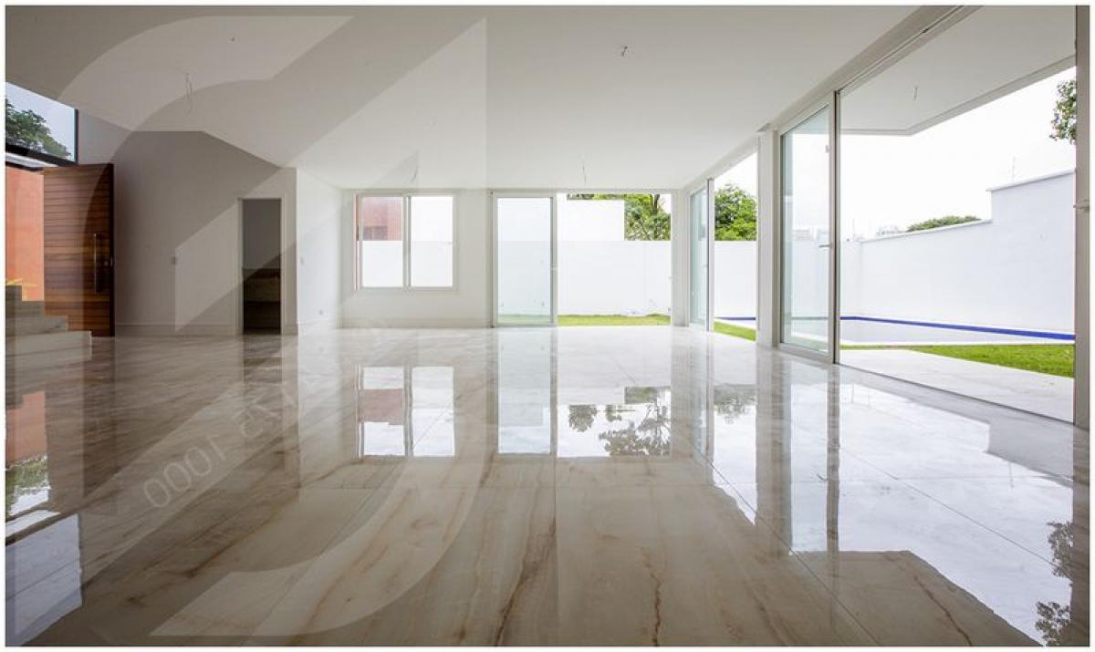 Дом с 4 спальнями в Сан-Паулу, Бразилия № 477973