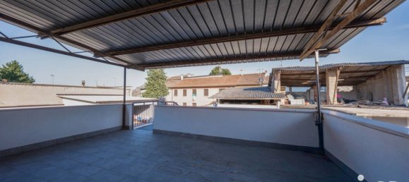 2 bedrooms House in Zevio, Italy No. 324385 2