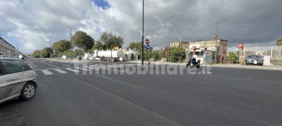 2 rooms Commercial property in Naples, Italy No. 191890 12