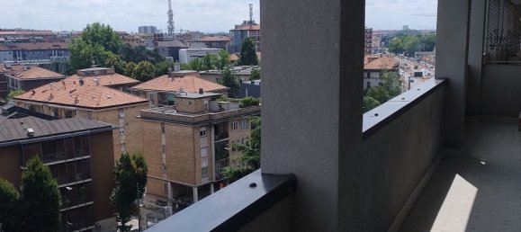 1 bedroom Apartment in Milan, Italy No. 326744 8