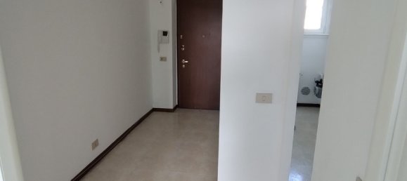 1 bedroom Apartment in Milan, Italy No. 326744 27