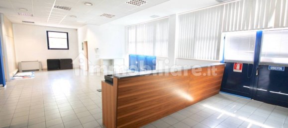 5-Zimmer Büro in Vimercate, Italy, Nr. 317761 6