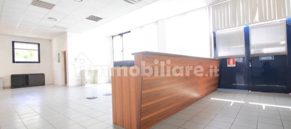 5-Zimmer Büro in Vimercate, Italy, Nr. 317761 10