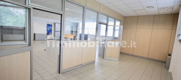 5-Zimmer Büro in Vimercate, Italy, Nr. 317761 11