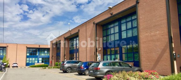 5-Zimmer Büro in Vimercate, Italy, Nr. 317761 2