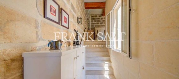 4 غرف نوم منزل في Xewkija, Malta رقم 6081 8