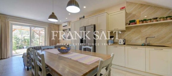 4 غرف نوم منزل في Xewkija, Malta رقم 6081 4