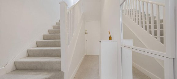 2 bedrooms Apartment in London, United Kingdom No. 7213 9