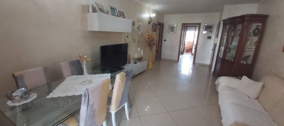 4 bedrooms Apartment in Turin, Italy No. 339599 2