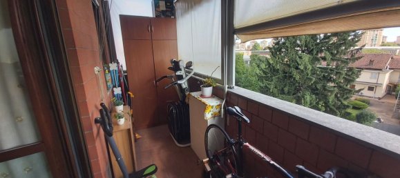 4 bedrooms Apartment in Turin, Italy No. 339599 8