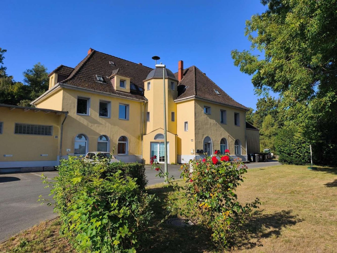 30 rooms Building in Hanover, Germany No. 279977