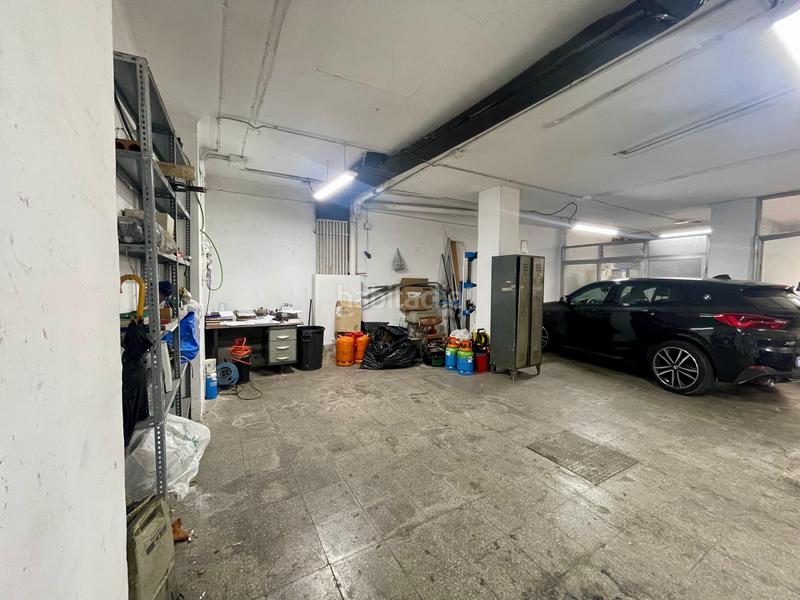 Коммерческая недвижимость 341м² в Бадалона, Испания № 171430