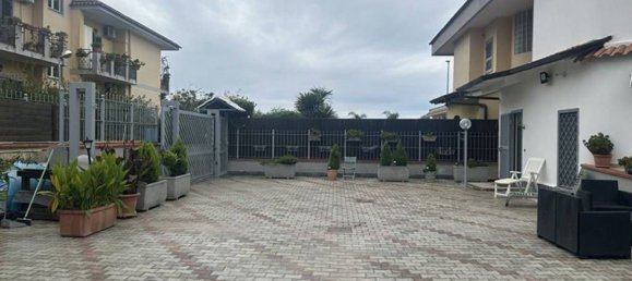 5 rooms House in Giugliano in Campania, Italy No. 284466 5