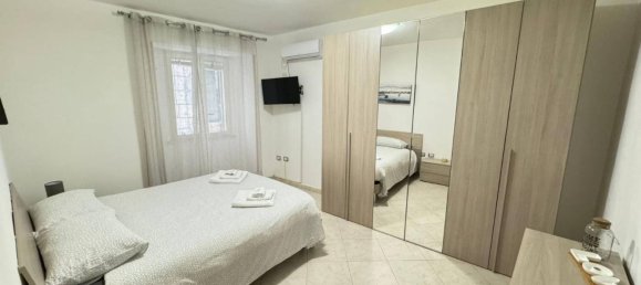 3 chambres Appartement à Naples, Italy No. 258207 10