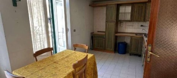 5 rooms Apartment in Naples, Italy No. 37329 15