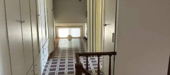 5 rooms Apartment in Naples, Italy No. 37329 19