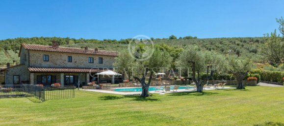 7 bedrooms House in Tuoro sul Trasimeno, Italy No. 54177 4