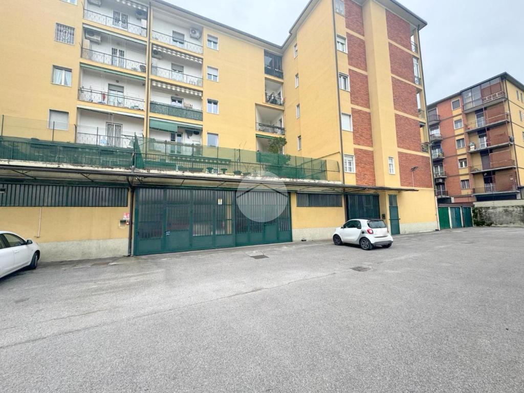 5غرفة مستودع في Brescia, Italy رقم 178355