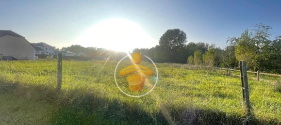  Land in Servais, France No. 93453 3