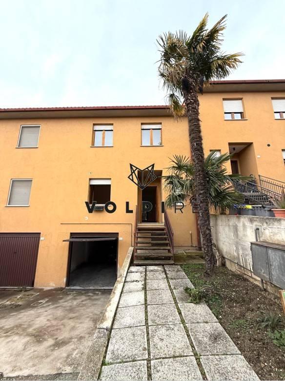 4-salle Maison à Castel Ritaldi, Italy No. 35356