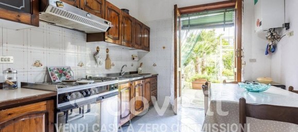 Квартира с 3 спальнями в Сарно, Италия № 78938 4