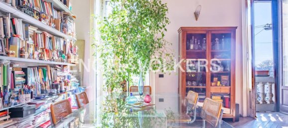 3 bedrooms Apartment in Milan, Italy No. 246420 2