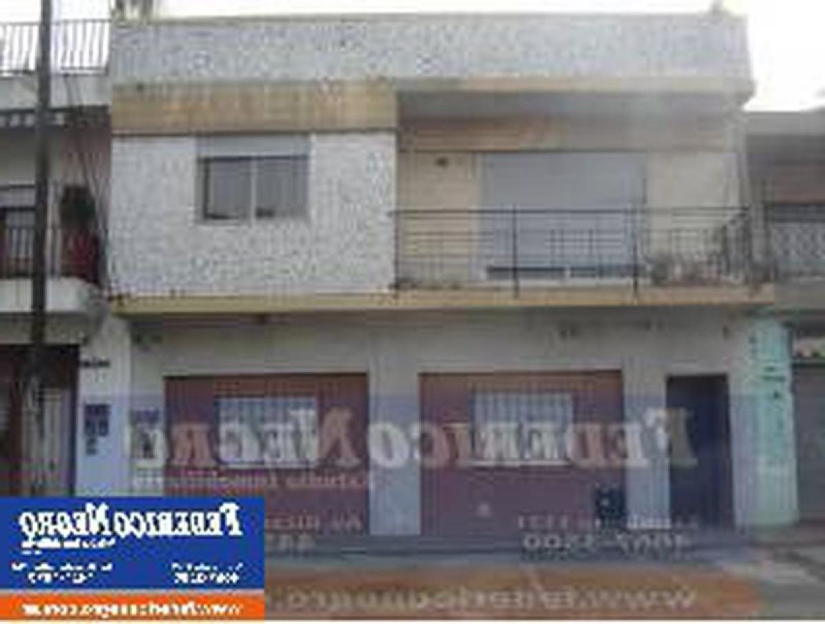 3 bedrooms House in San Miguel, Argentina No. 4039